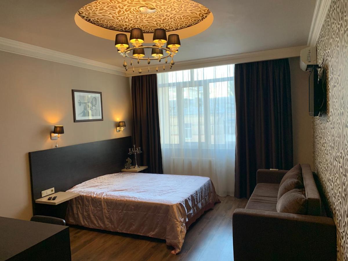 Apartment Elegant เคียฟ ภายนอก รูปภาพ
