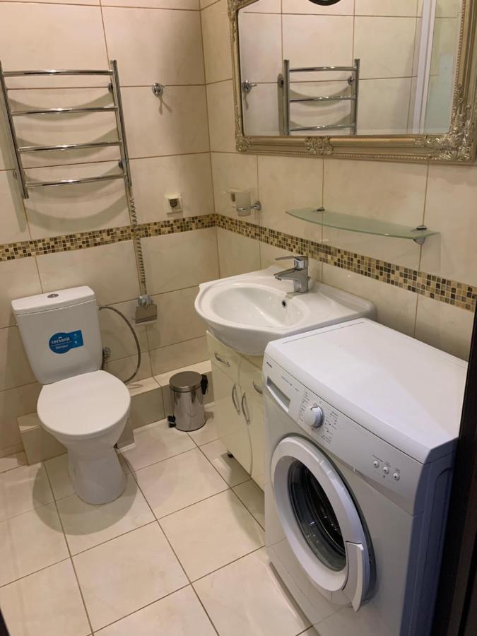 Apartment Elegant เคียฟ ภายนอก รูปภาพ