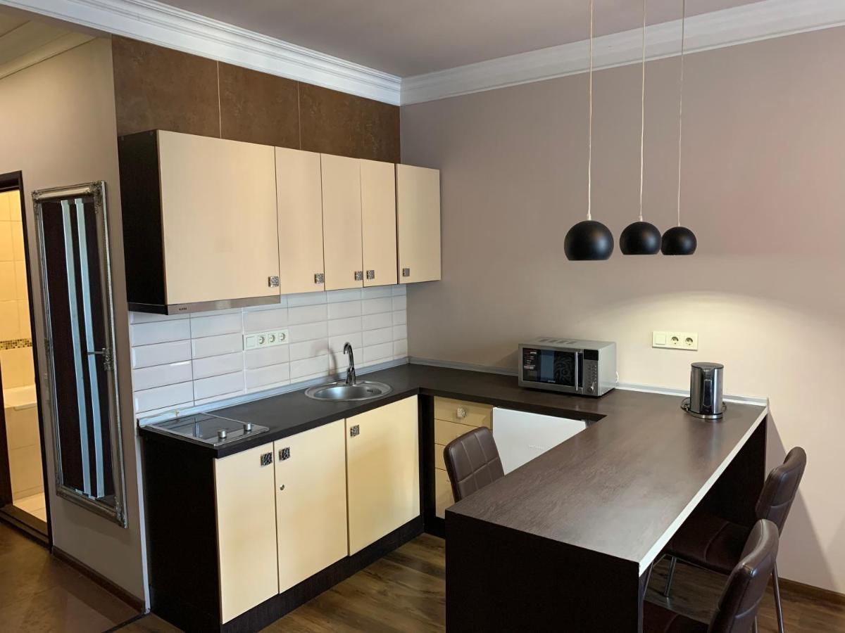 Apartment Elegant เคียฟ ภายนอก รูปภาพ