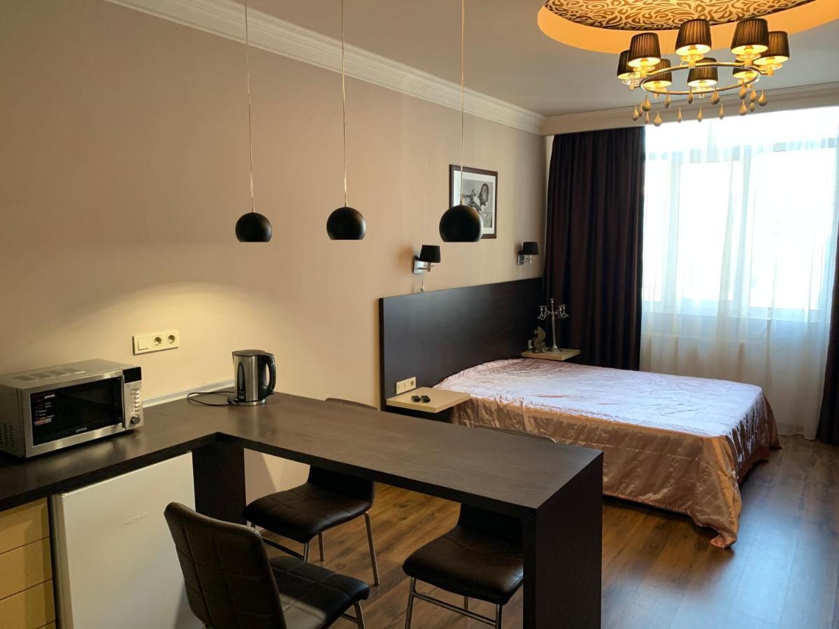 Apartment Elegant เคียฟ ภายนอก รูปภาพ
